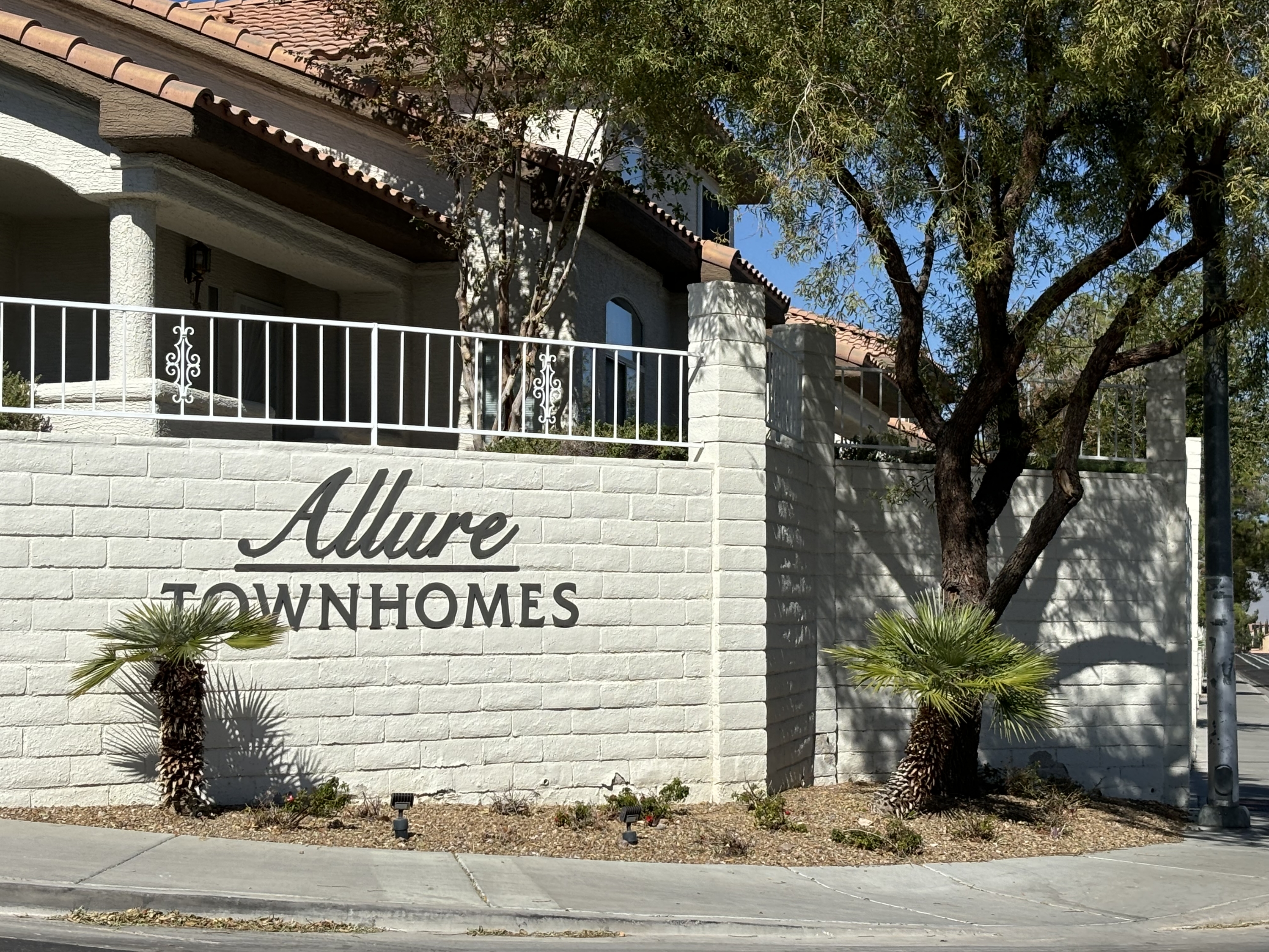 1208 Fascination Street - 1